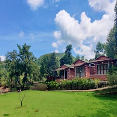 Hotel River Orchid Resort Satara Exterior foto