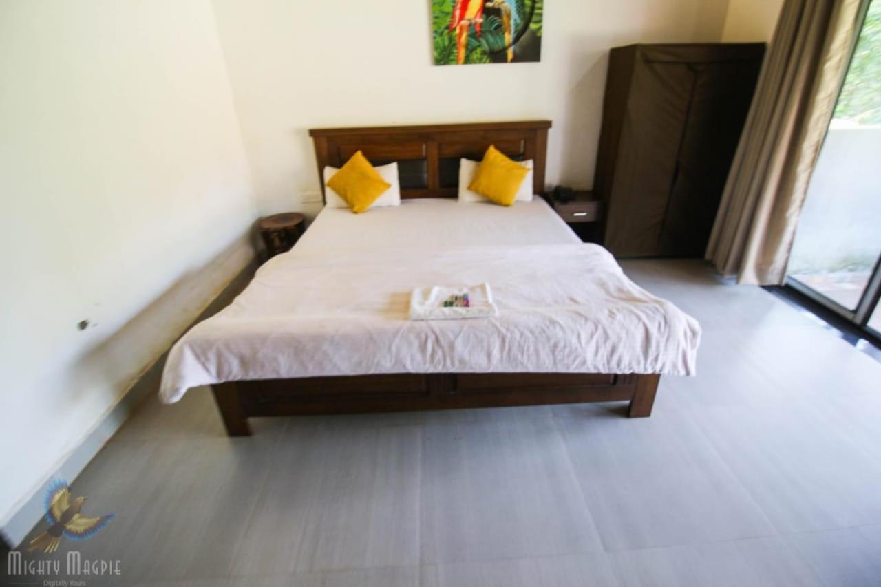 Hotel River Orchid Resort Satara Exterior foto