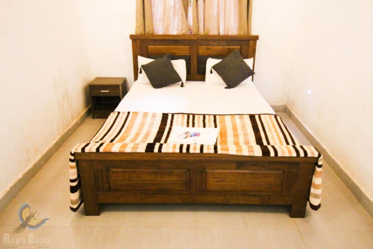 Hotel River Orchid Resort Satara Exterior foto
